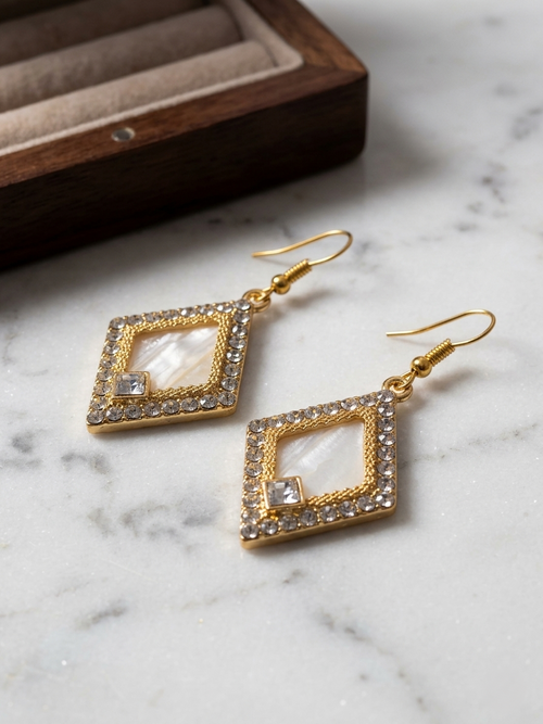 Diamond Shape Gold Drop Earrings – Minimal Crystal Design