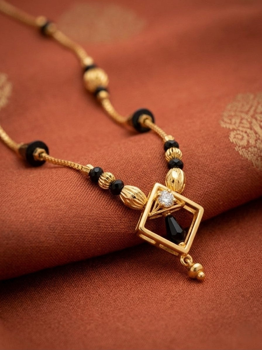 Elegant Black Bead Gold-Plated Pendant Necklace for Women – Imitation Jewellery