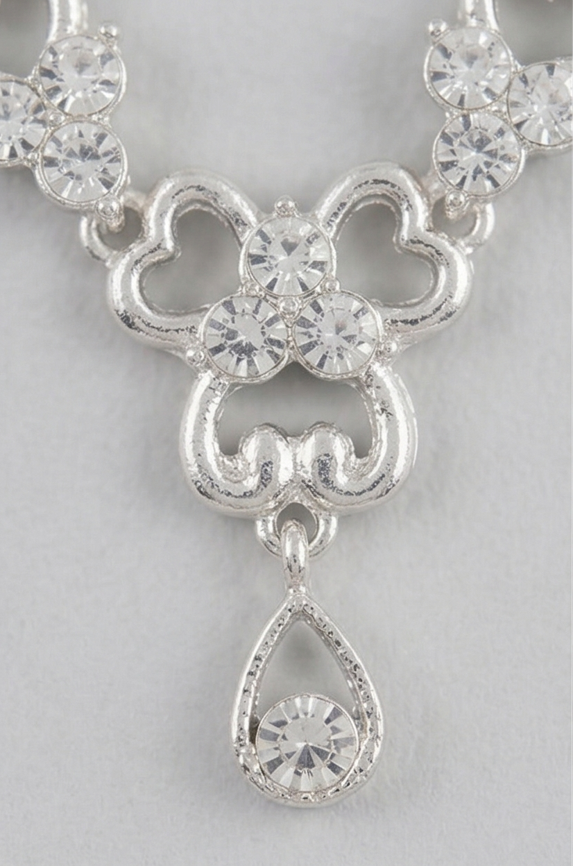 Silver Tone White Crystal Necklace – Heart Cluster Link Teardrop Pendant Imitation Jewellery for Women
