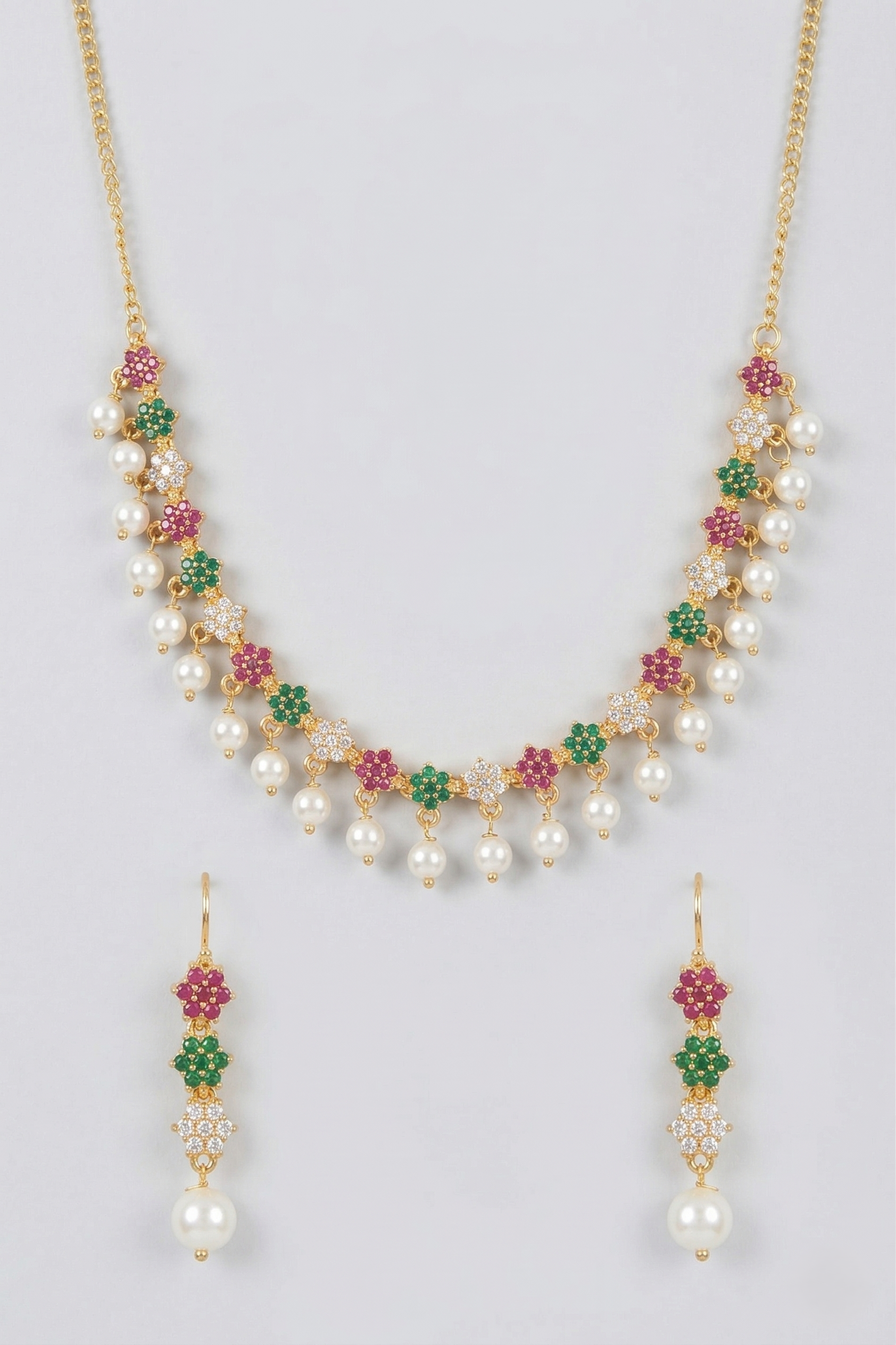 Traditional Gold-Plated Crystal & Pearl Choker Necklace with Matching Studs imitation
